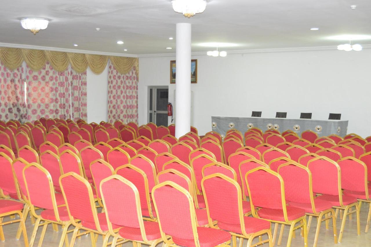 Complexe Hotelier Olympe Korhogo Εξωτερικό φωτογραφία
